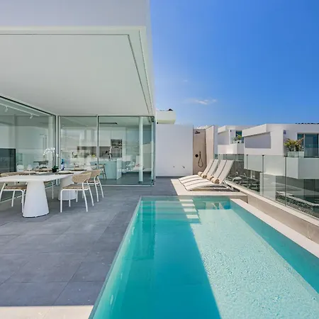 Estandar 8- Casangular By Upper * Costa Adeje (Tenerife)