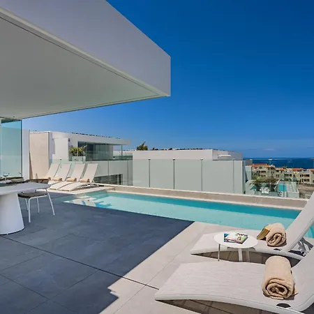 Villa Estandar 8- Casangular By Upper