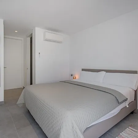 Villa Estandar 8- Casangular By Upper