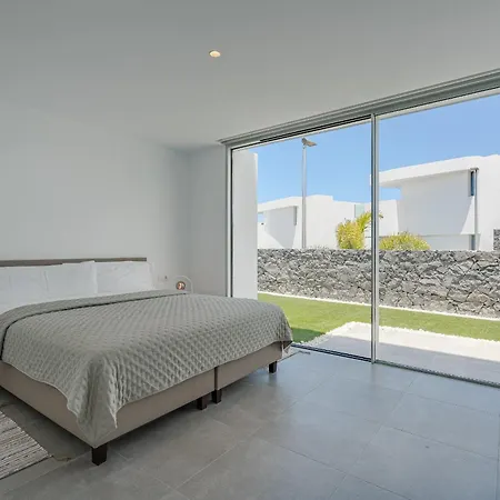 Estandar 8- Casangular By Upper