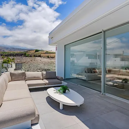 Estandar 8- Casangular By Upper Villa