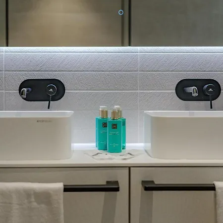 Estandar 8- Casangular By Upper Villa *