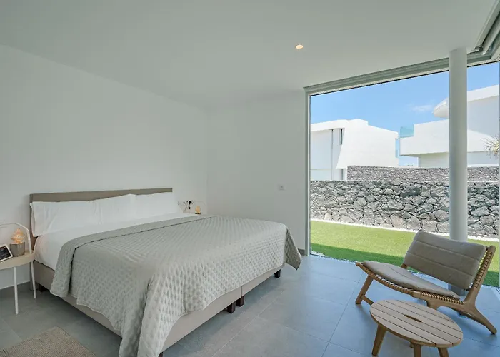 Estandar 8- Casangular By Upper