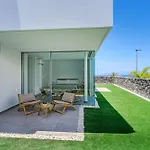 Estandar 8- Casangular By Upper Villa