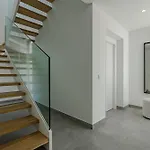 Villa Estandar 8- Casangular By Upper
