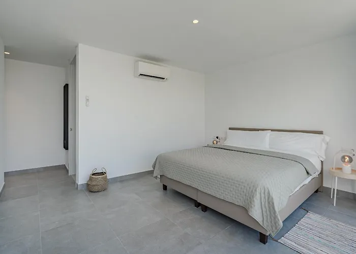 Estandar 8- Casangular By Upper 阿德耶